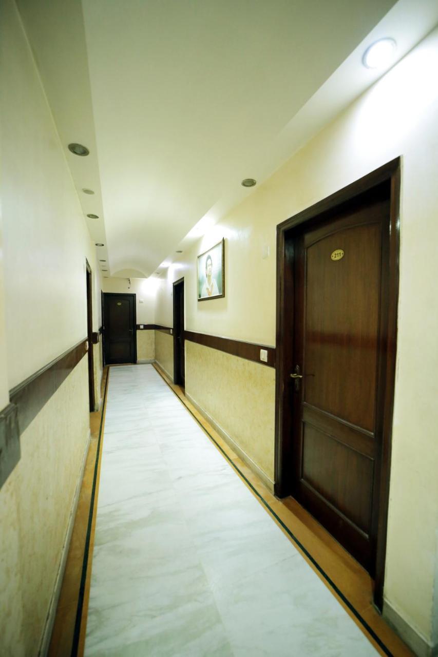 Hotel Blue Bell - Karol Bagh New Delhi Экстерьер фото